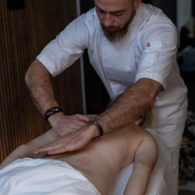 Massage pro.