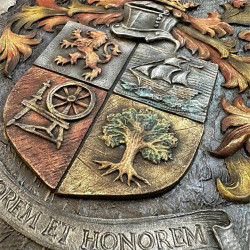 02.Фамильный герб на заказ - с гравировкой и объемным барельефом