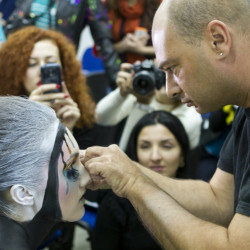 07.Курсы визажиста + практика: макияж для кино, рекламы, телевидения